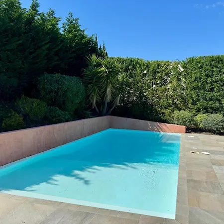 Arc-en-ciel 5 Star App A With Stunning Seaview *