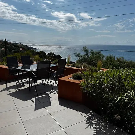 Arc-en-ciel 5 Star App A With Stunning Seaview Appartement