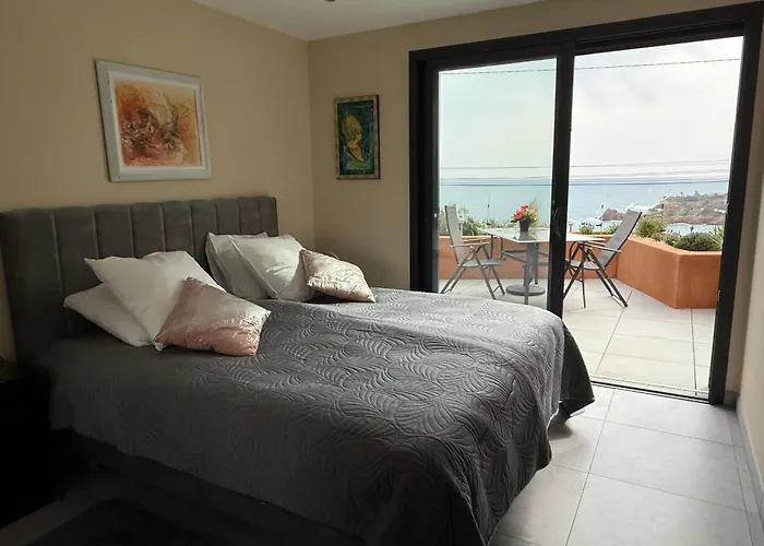 Arc-en-ciel 5 Star App A With Stunning Seaview *